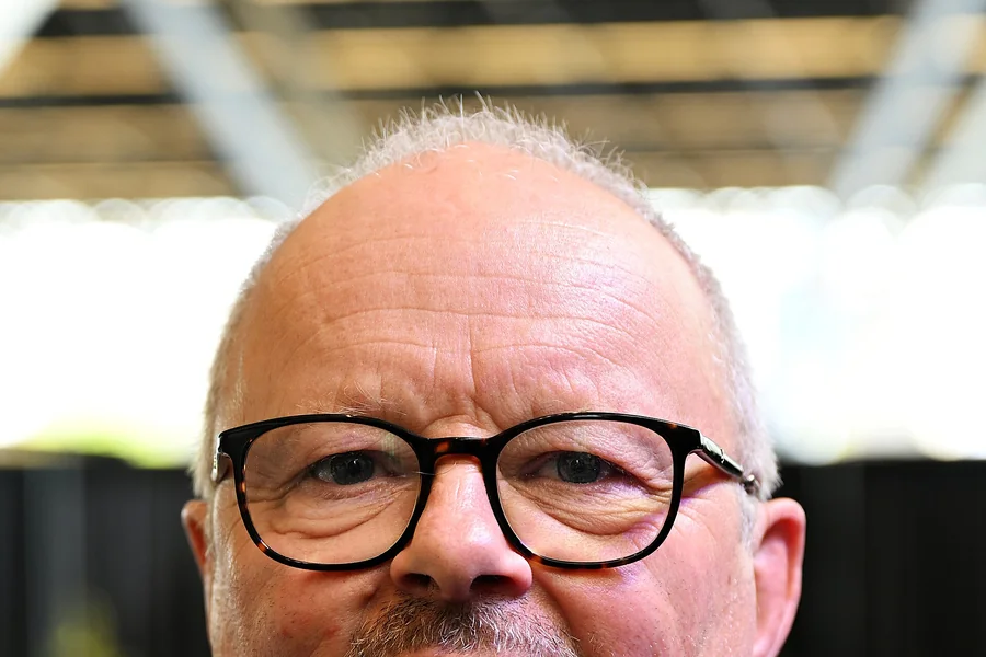 Robert Llewellyn, British actor (born 1956)