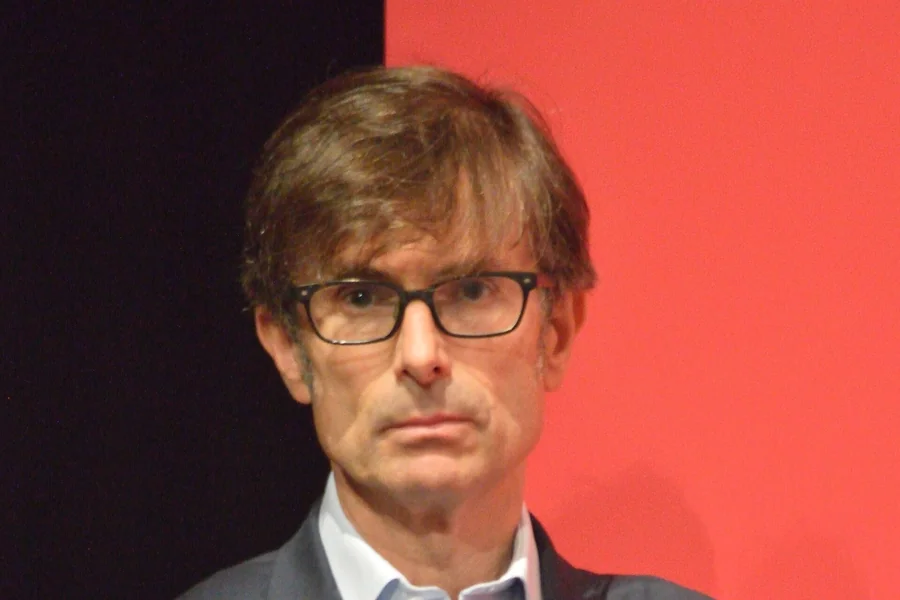 Robert Peston, British journalist (born 1960)