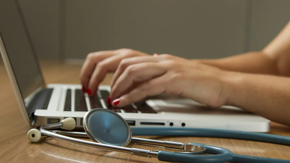 Doctor discussing cancer treatment options