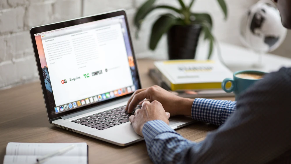 Sending regular updates to angel investors