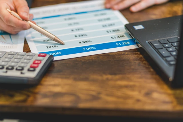 Cash flow forecasting for a UK small business